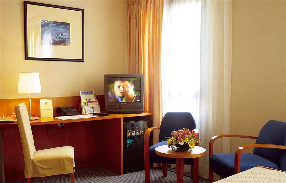 Oca Villa De Aviles Hotel Ruang foto